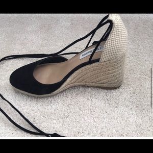 Steve Madden Espadrille heel Size 6